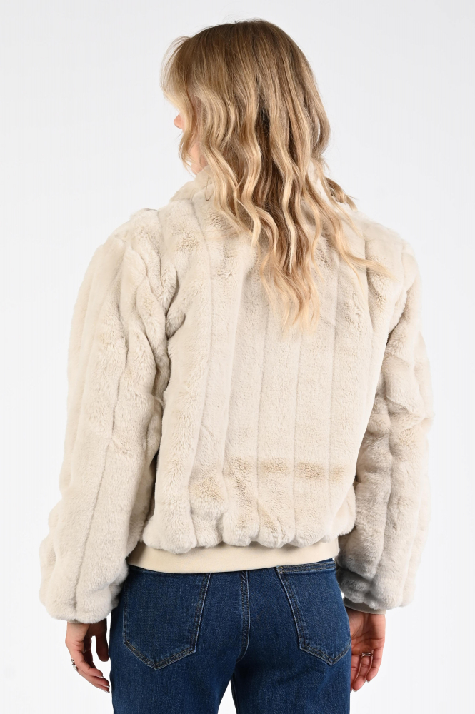 Geisha 58562-19 Imitatie bontjas kort Wit