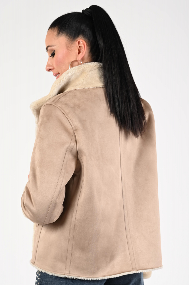 Fuchs en Schmitt 60621-9568 Imitatie bontjas kort Beige