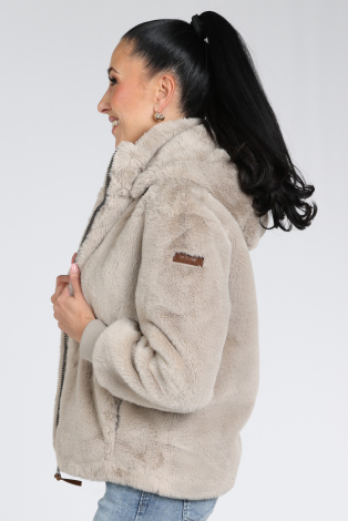 Moscow Evelyn-4 08-08 Bruin