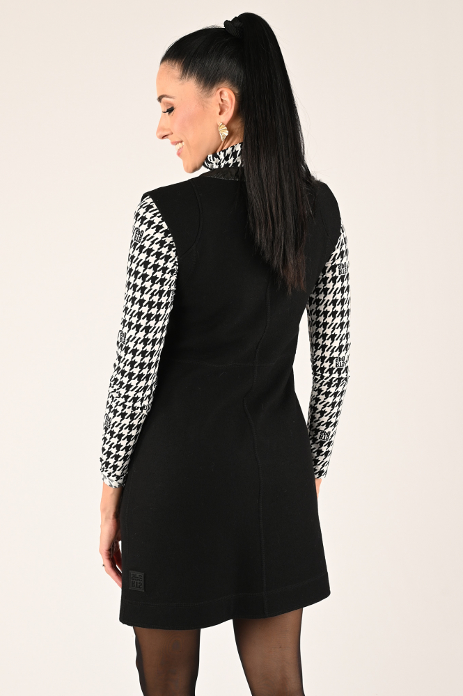 Marc Cain XS 21.25 J30 Jurk mouwloos Zwart