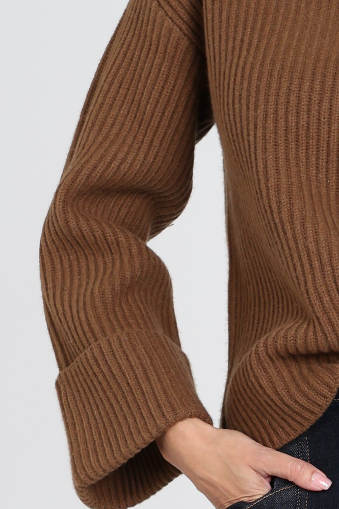 WithBlack 00001790 Trui turtle neck Bruin