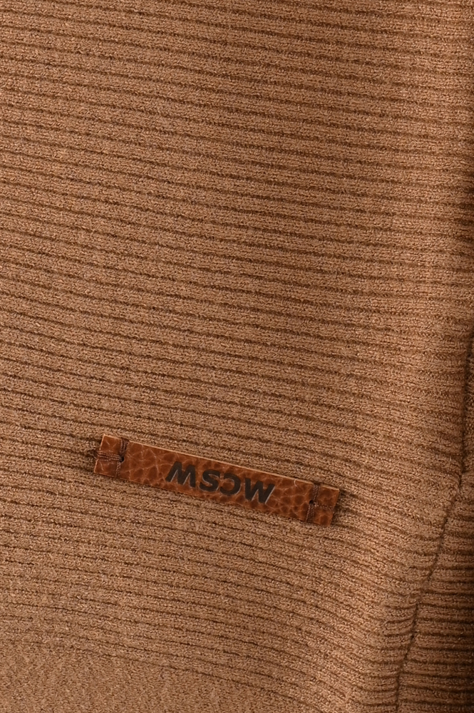 Moscow fatal 30-09 Trui turtle neck Bruin