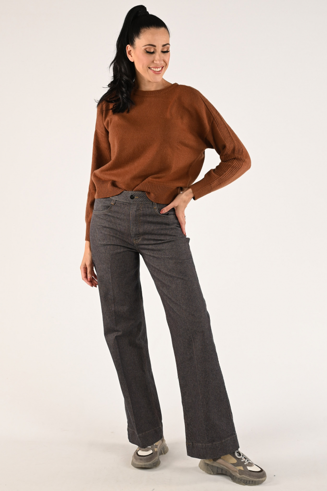 Emotions 235039 Trui Bruin