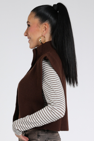 Aimée the label Thoren Waistcoat Bruin