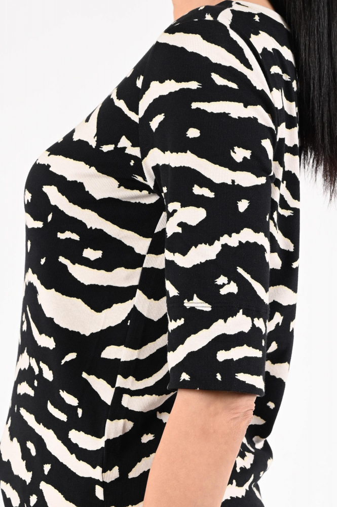 Marc Cain AR 48.38 J10 T-shirt driekwart mouw Zwart