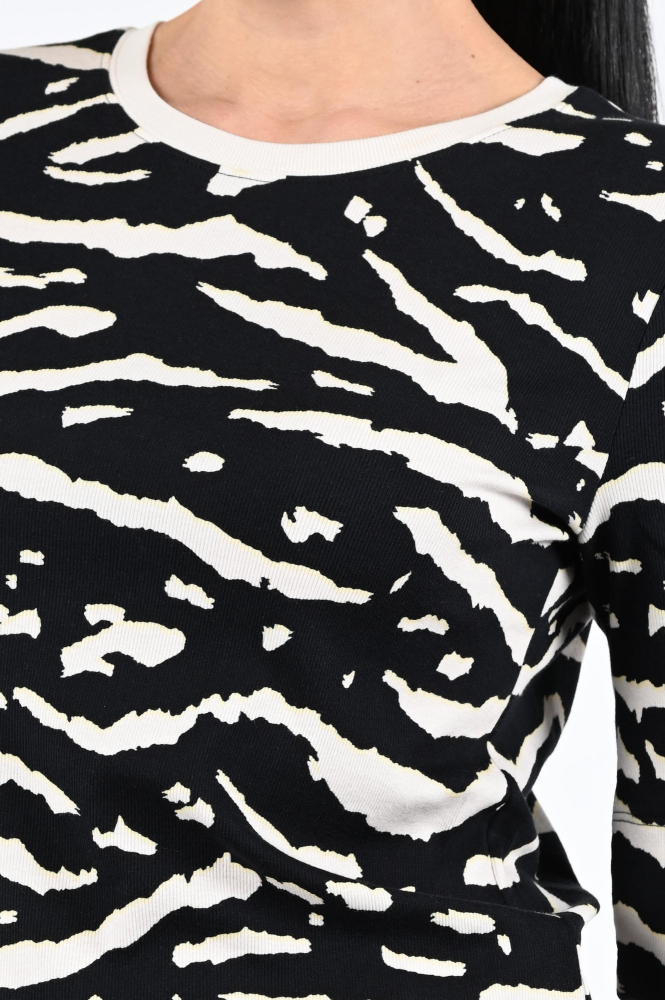 Marc Cain AR 48.38 J10 T-shirt driekwart mouw Zwart