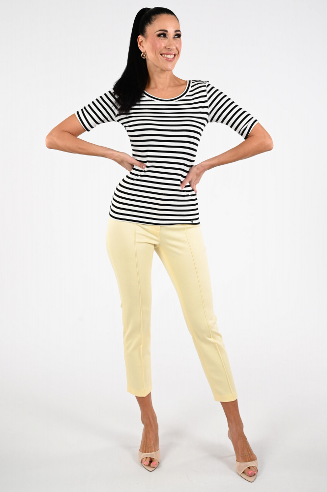 Marc Cain AA 48.09 J90 T-shirt korte mouw Zwart