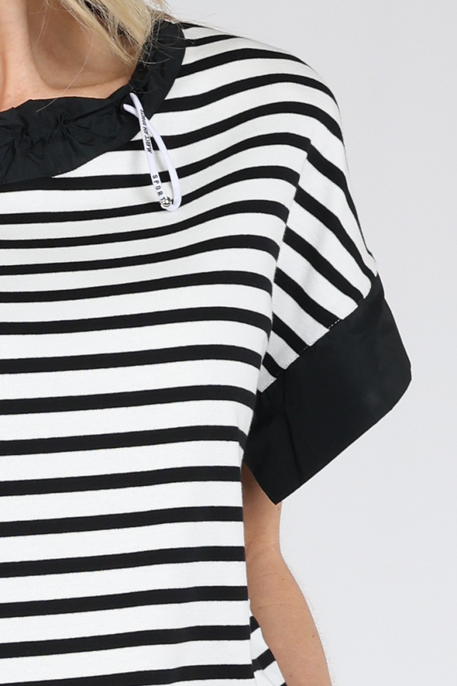 Marc Cain AR 48.49 J90 T-shirt korte mouw Wit