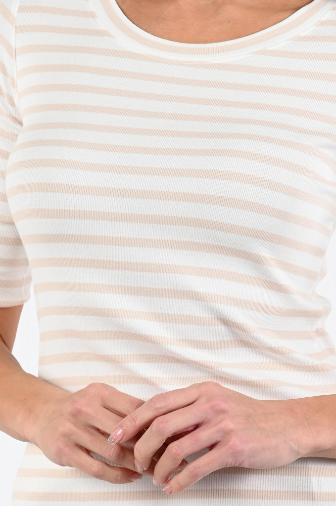 Marc Cain AA 48.09 J90 T-shirt korte mouw Beige