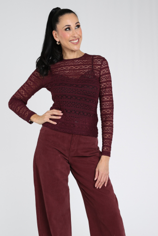 Oui 99899 Rood