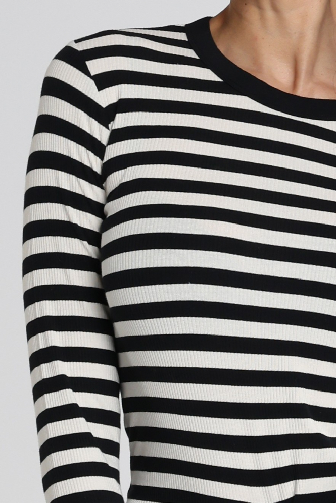 Penn & Ink W26F1964 T-shirt lange mouw Zwart