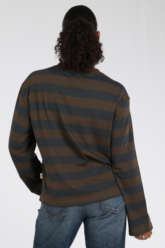 Penn & Ink W26F1919 T-shirt lange mouw Bruin