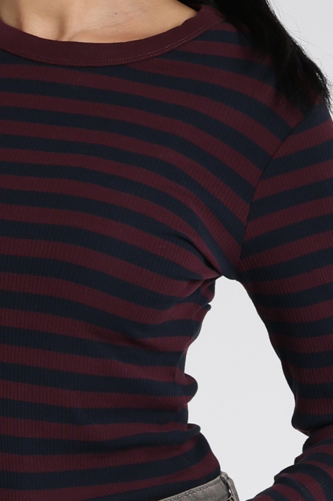 Penn & Ink W26F1964 T-shirt lange mouw Rood