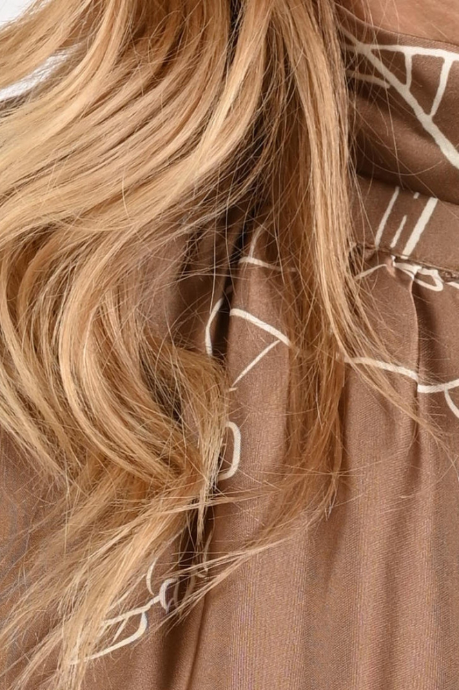 Nukus NKS01154 Blouse mouwloos Bruin