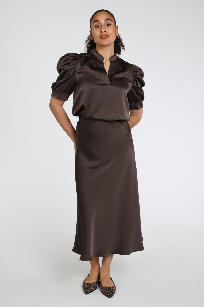 Neo Noir Roella Heavy Sateen blouse Blouse korte mouw Bruin