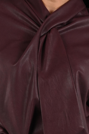 Caroline Biss 4664 Rood