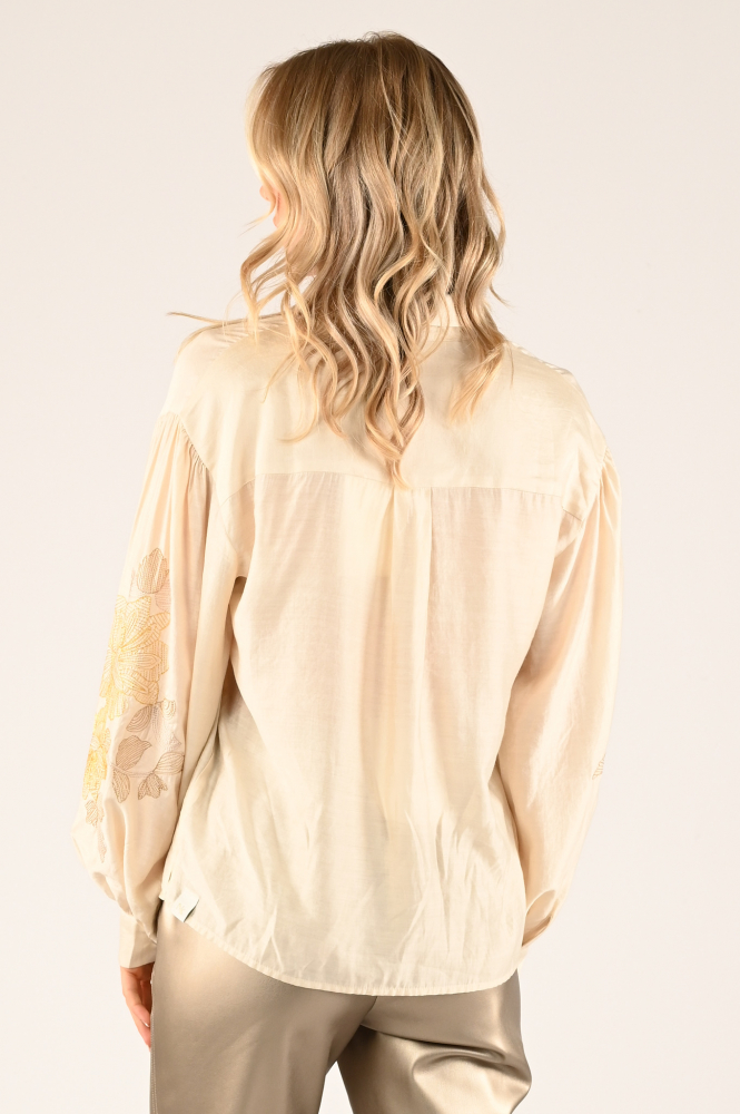 Nukus FW240410 Blouse lange mouw Beige
