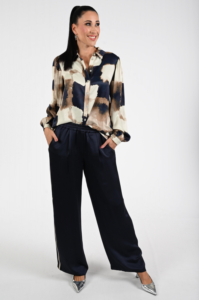 Nukus NKF02081 Blouse lange mouw Bruin