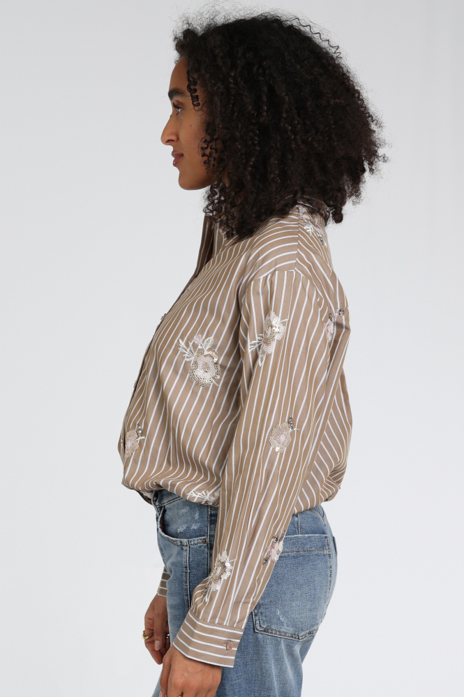Nukus NKF02137 Blouse lange mouw Bruin