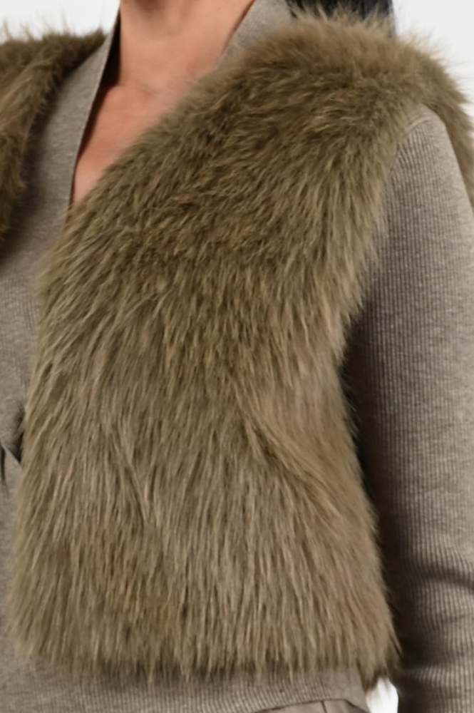 Aimée the label isla Gilet Bruin