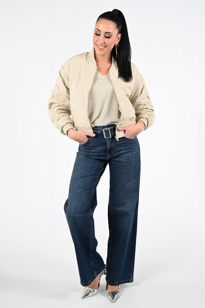 Nukus NKF12000 Bomber Wit