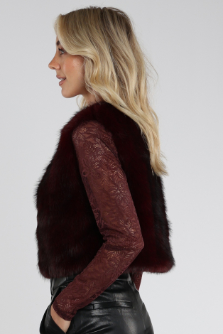 Aimée the label Isla Fake Fur Rood