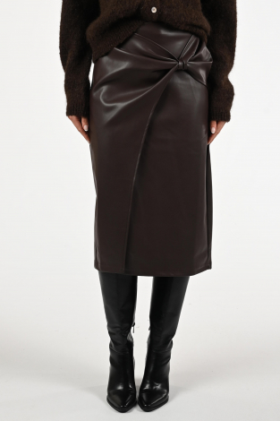 Aimée the label maxime Bruin