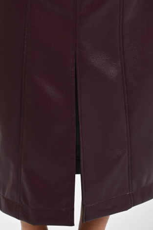 Caroline Biss 4796 Rood