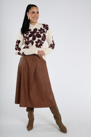 Caroline Biss 4706 Bruin
