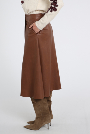 Caroline Biss 4706 Bruin