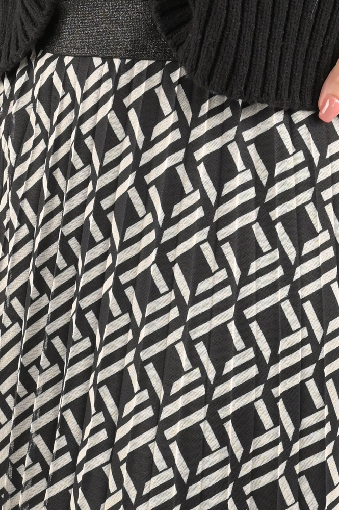 Oui 80155 Rok wijd lang Zwart