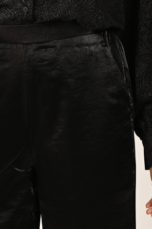 Nukus FW240313 Zwart
