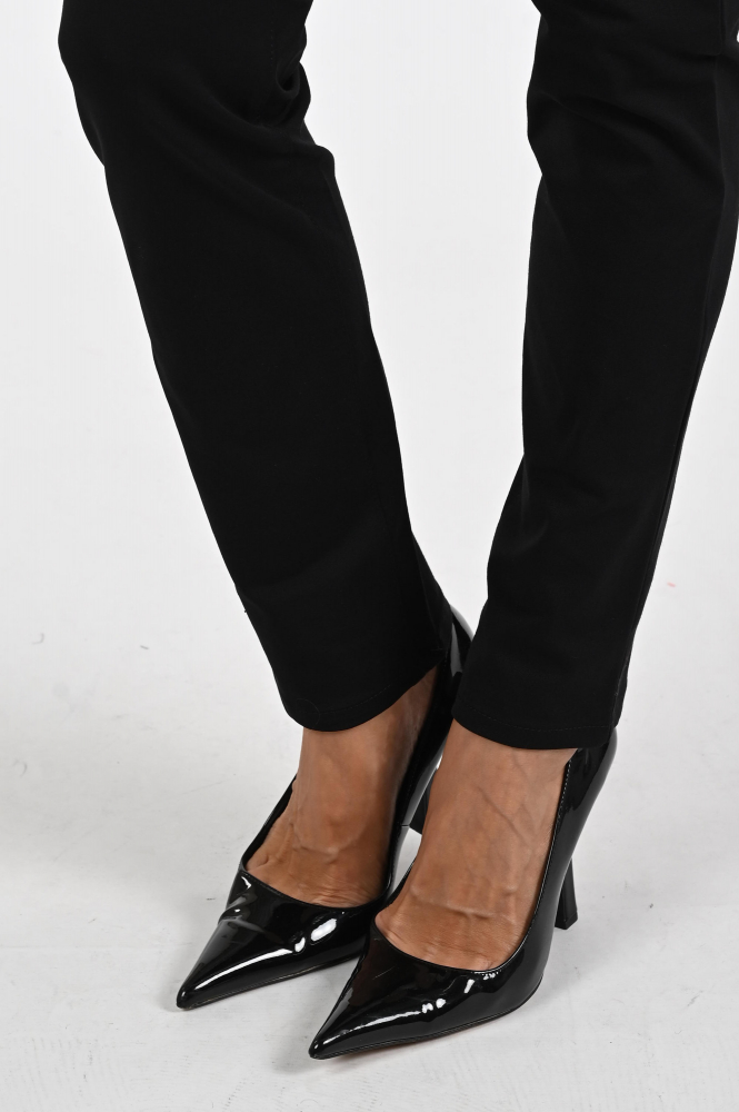 Rosner Audrey 3 00452 Broek Zwart