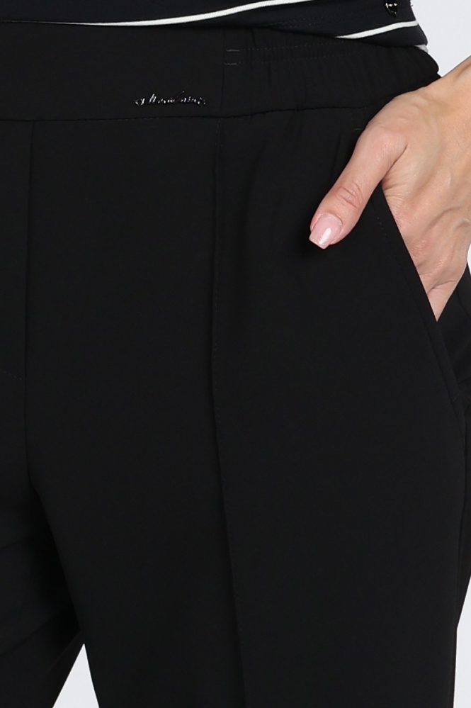 Marc Cain BC 81.19 W16 Broek Zwart