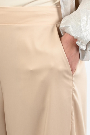 Aimée the label Riley Beige