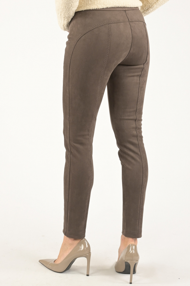 Rosner alisa 274 34423 Broek Bruin