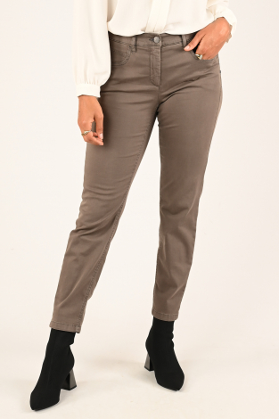 Luisa Cerano 607600-1883 Bruin
