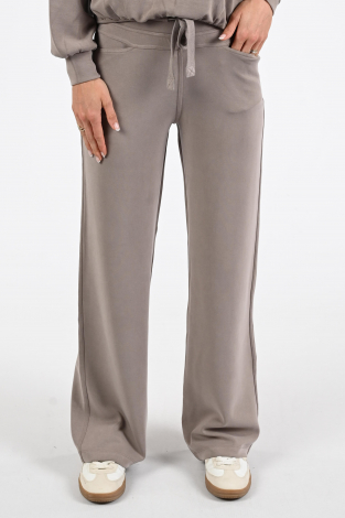 Moscow Familiar 66-02 Bruin