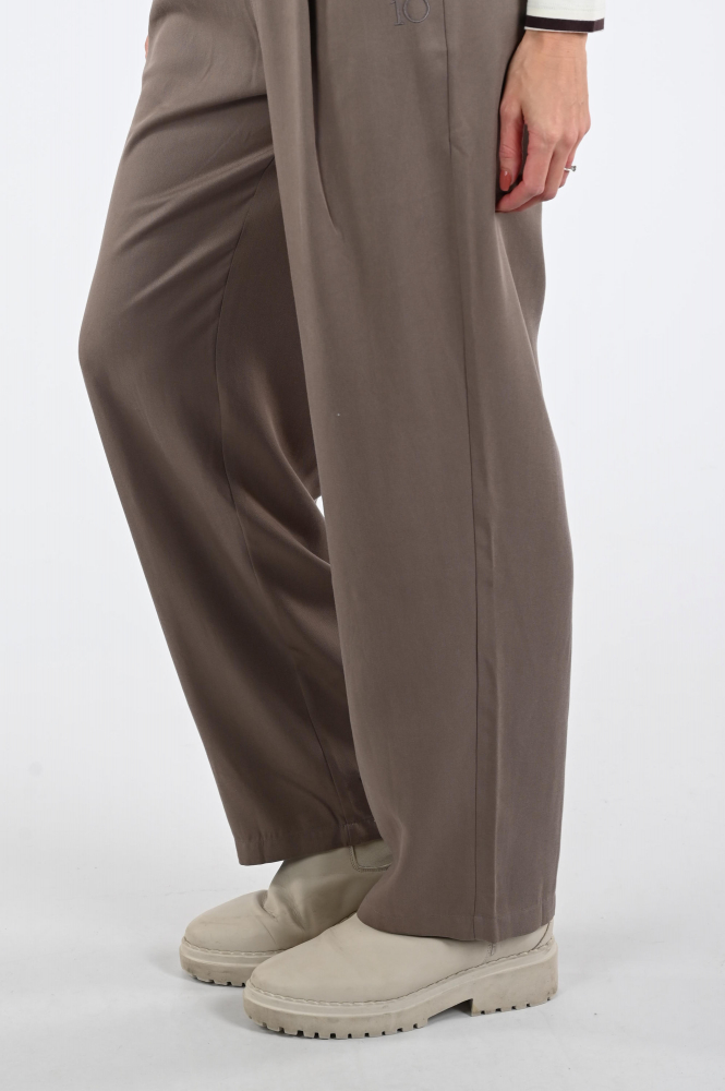 10 Days 20-034-5204 Broek Bruin