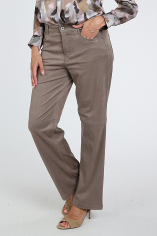 Rosner Audrey 64420/233-57 Bruin