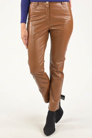 Caroline Biss 4576 Bruin