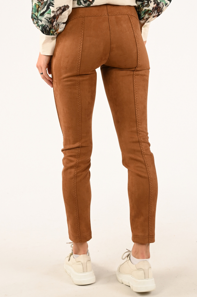 Rosner alisa 274 34423 Broek Bruin