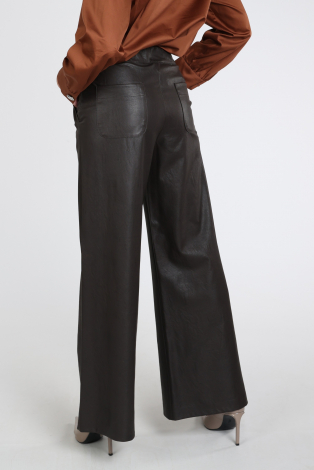Caroline Biss 4570 Bruin