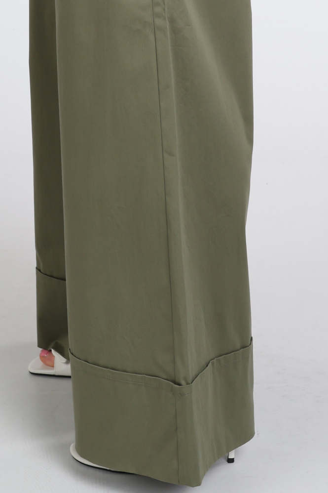 Caroline Biss 1524 Broek Groen