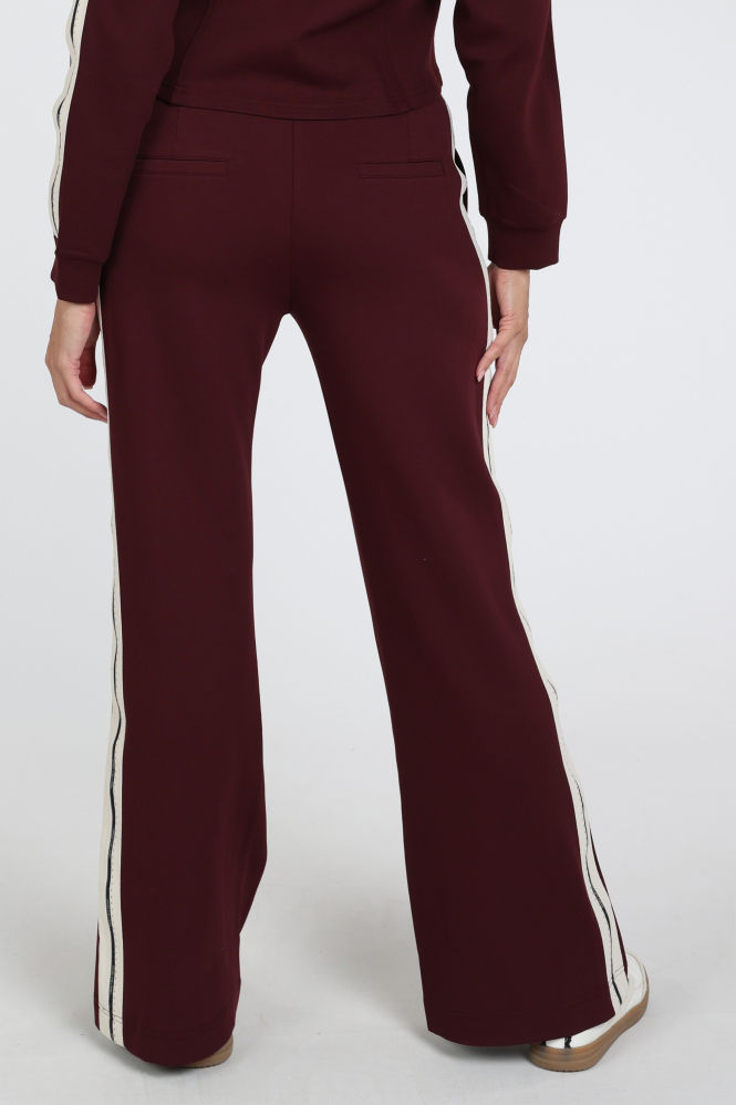 Aimée the label Iceland Pants Broek Rood