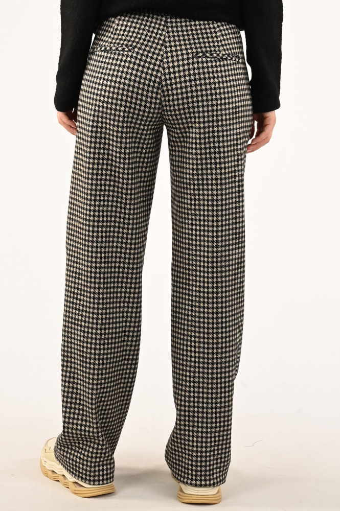 Rosner may 441 34275 Broek Zwart