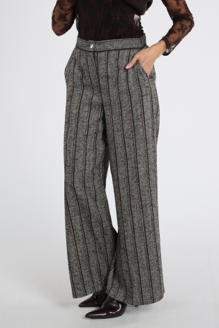 Caroline Biss 4577 Bruin