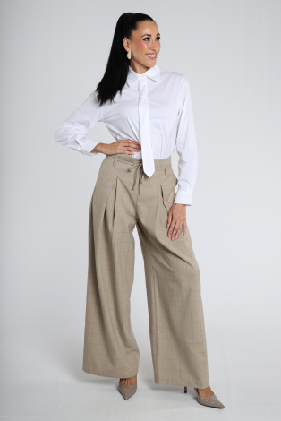 Aimée the label Nyk Trousers Beige