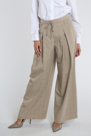Aimée the label Nyk Trousers Beige