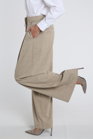 Aimée the label Nyk Trousers Beige